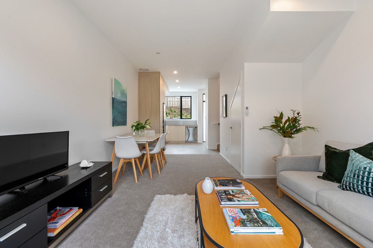 Brand-New, Titled, and Ready to Move In - Mehr