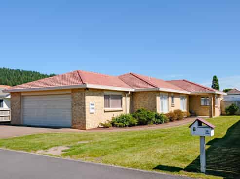 7 Ashmore Place, Fairy Springs