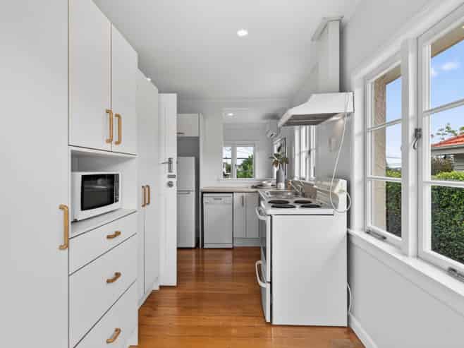 7 Temple Street, Meadowbank