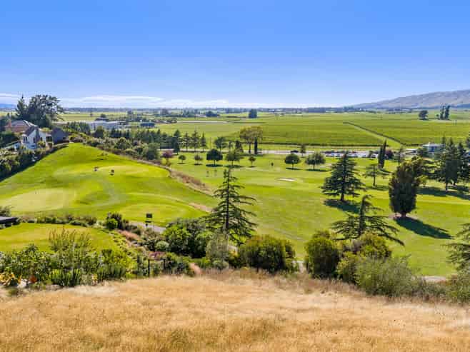 22 Golf View Close, Fairhall