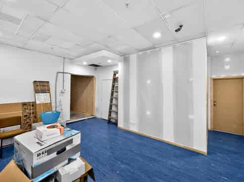 Investment with long lease and built-in growth