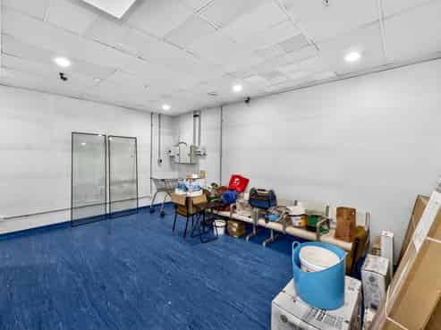 Investment with long lease and built-in growth