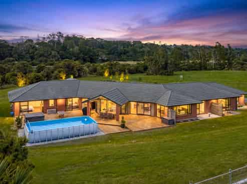 13 Te Awa Place, Red Beach