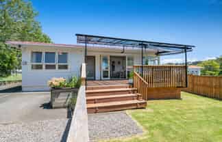 1/50 Kaipatiki Road, Glenfield