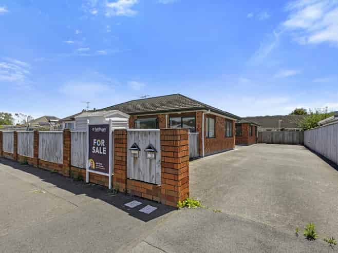 30A and B Ararino Street, Trentham