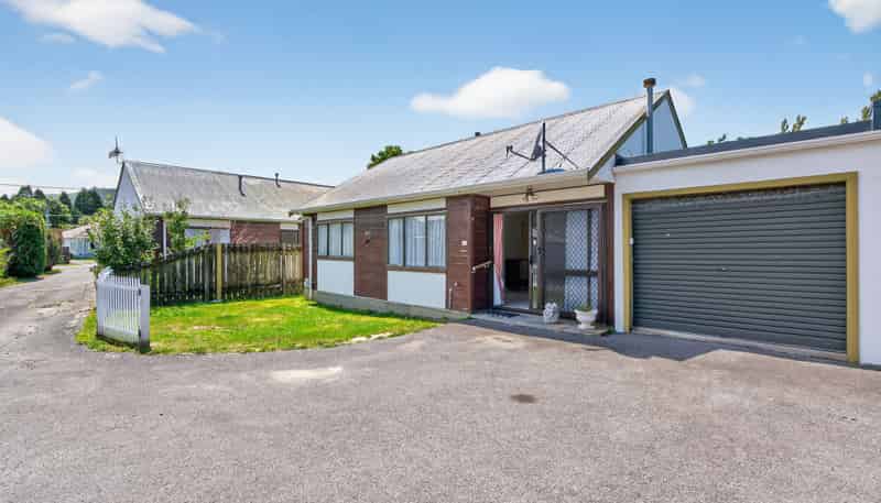 13C Gibbs Crescent, Wainuiomata