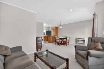 13C Gibbs Crescent, Wainuiomata