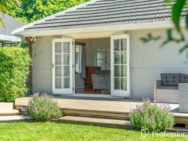 2/314 Fergusson Drive, Heretaunga