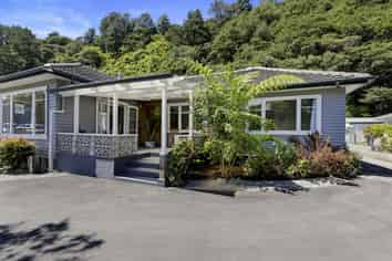 710 Main Road North, Te Marua
