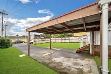 42 White Swan Road, Mount Roskill