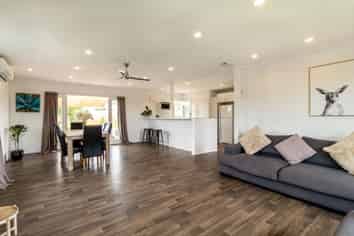 303 Lumsden Road, Akina