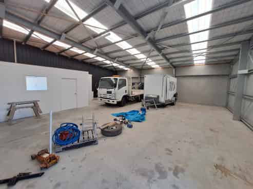 Workshop & Office Unit - Ready to Go!