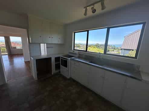 12 Copperfield Terrace, Mellons Bay