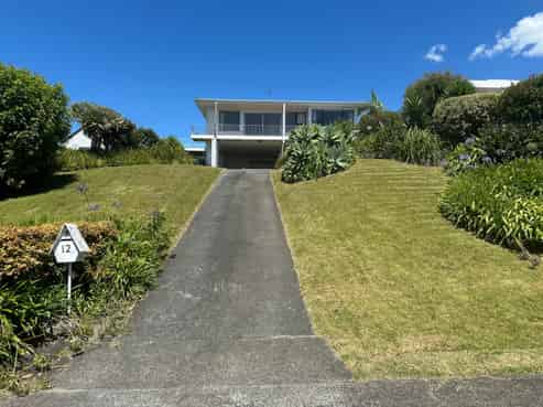 12 Copperfield Terrace, Mellons Bay