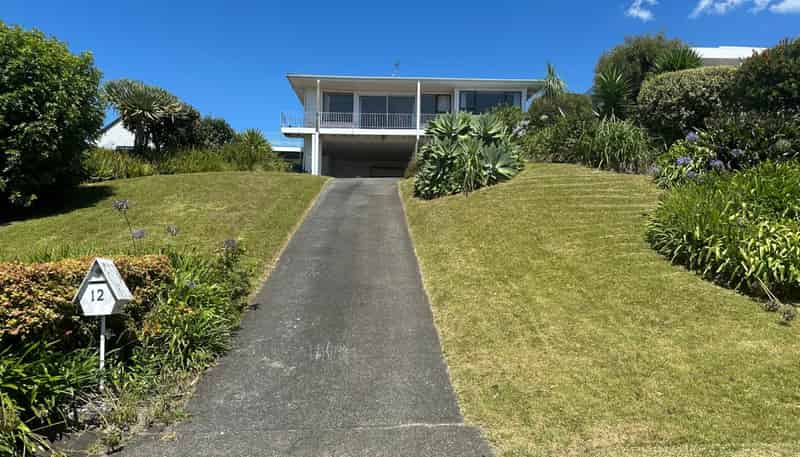 12 Copperfield Terrace, Mellons Bay