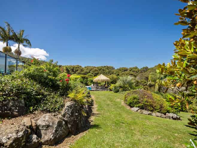 80 Tarapatiki Drive, Whitianga
