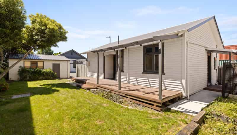 91A Garlands Road, Hillsborough