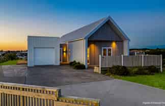 2 Rangeview Rise, Foxton