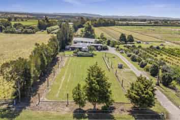 444 Paton Road, Hope