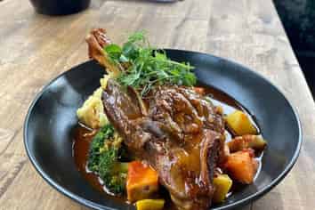 Managed Pub - Bay Of Plenty Paradise High T/O