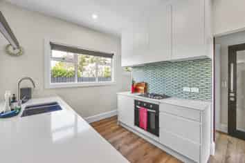 24 Riverview Street, Beckenham