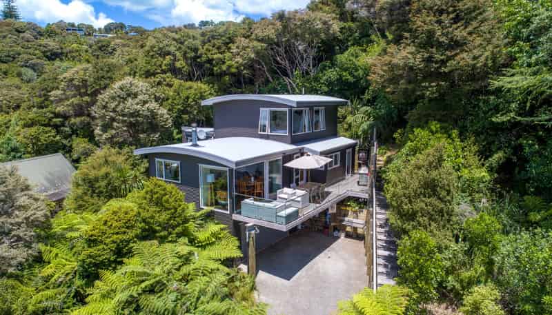 18 Victoria Road North, Onetangi