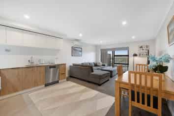 103/26 Shortfin Place, Flat Bush