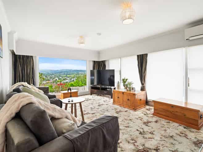 15 Denby Crescent, Tikipunga