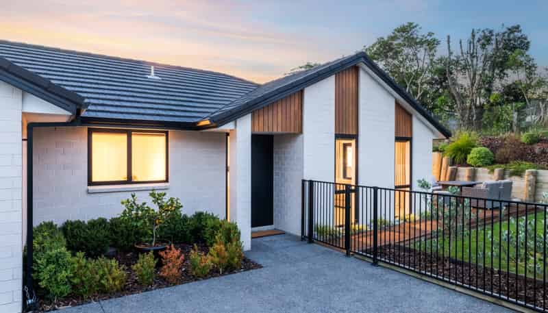 6 Martingale Drive, Whitby