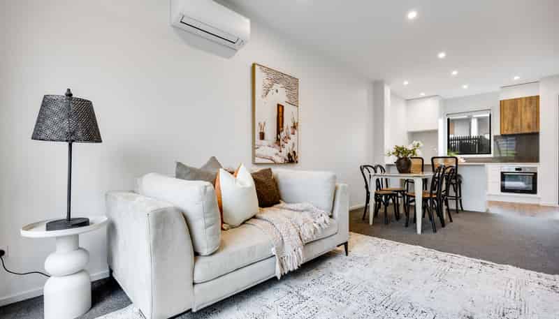 74 Glidepath Road, Hobsonville