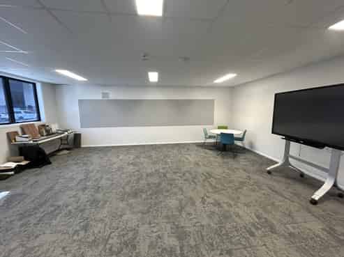 Premium Tauriko office/warehouse