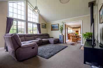 27 Raratuna Street, Turua