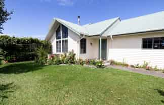 27 Raratuna Street, Turua