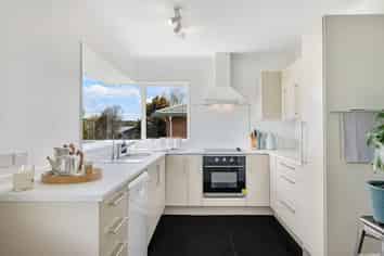 14 Cornell Court, Albany