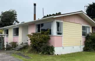 64 Chilcott Road, Henderson