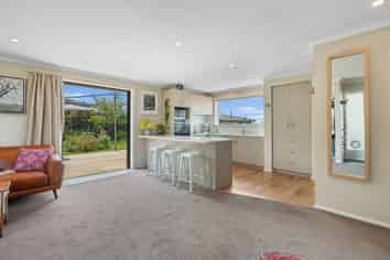 19 Salmond Street, Halfway Bush