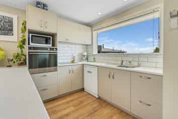 19 Salmond Street, Halfway Bush