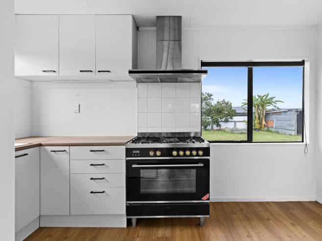 3 Holmes Place, Flaxmere