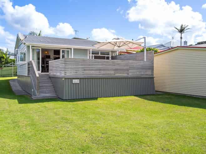 9 Hinemoa Road, Waihi Beach