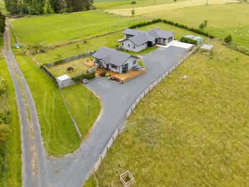 102 Kukutauaki Road, Koputaroa