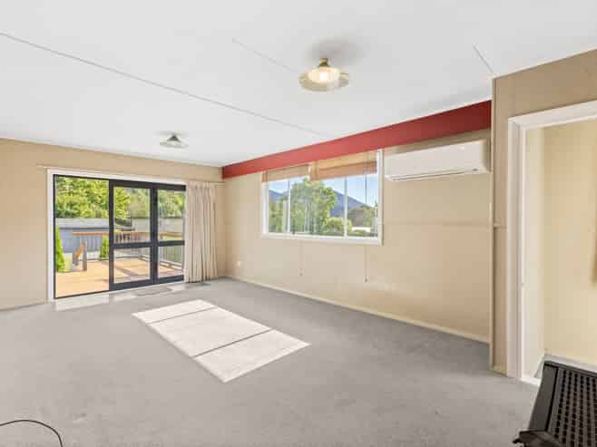 8 Lawrence Street, Havelock