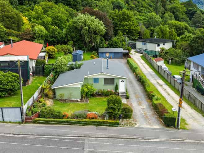 8 Lawrence Street, Havelock