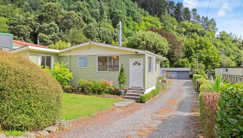 8 Lawrence Street, Havelock