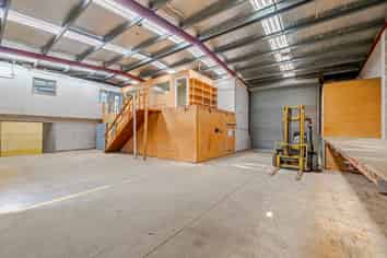 Unbeatable Value - Freehold  Industrial