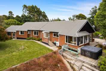 298 Chain Hills Road, Chain Hills