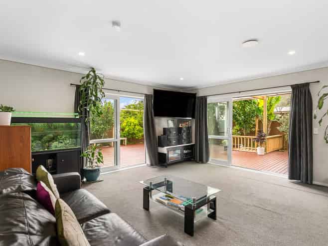 209A Waddington Drive, Naenae