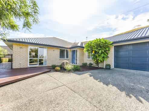 5 Norfolk Place, Stoke