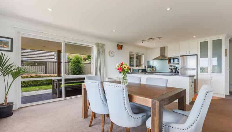 5 Norfolk Place, Stoke