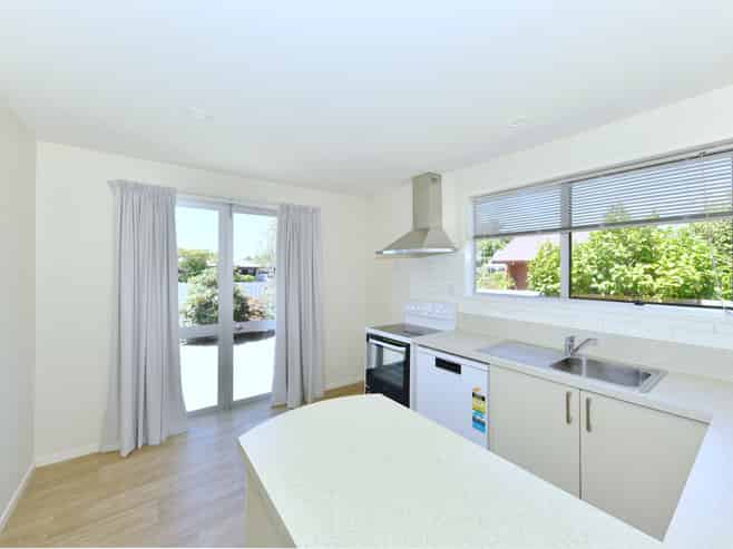 1 & 2/16 Mulberry Place, Redwood