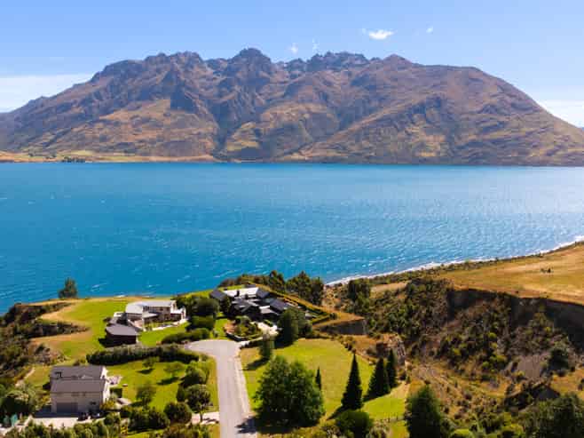 8 Bluff View Terrace, Drift Bay